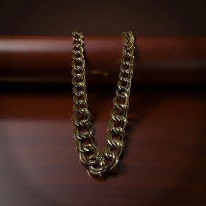 Elegant Gold Tone Chain Necklace